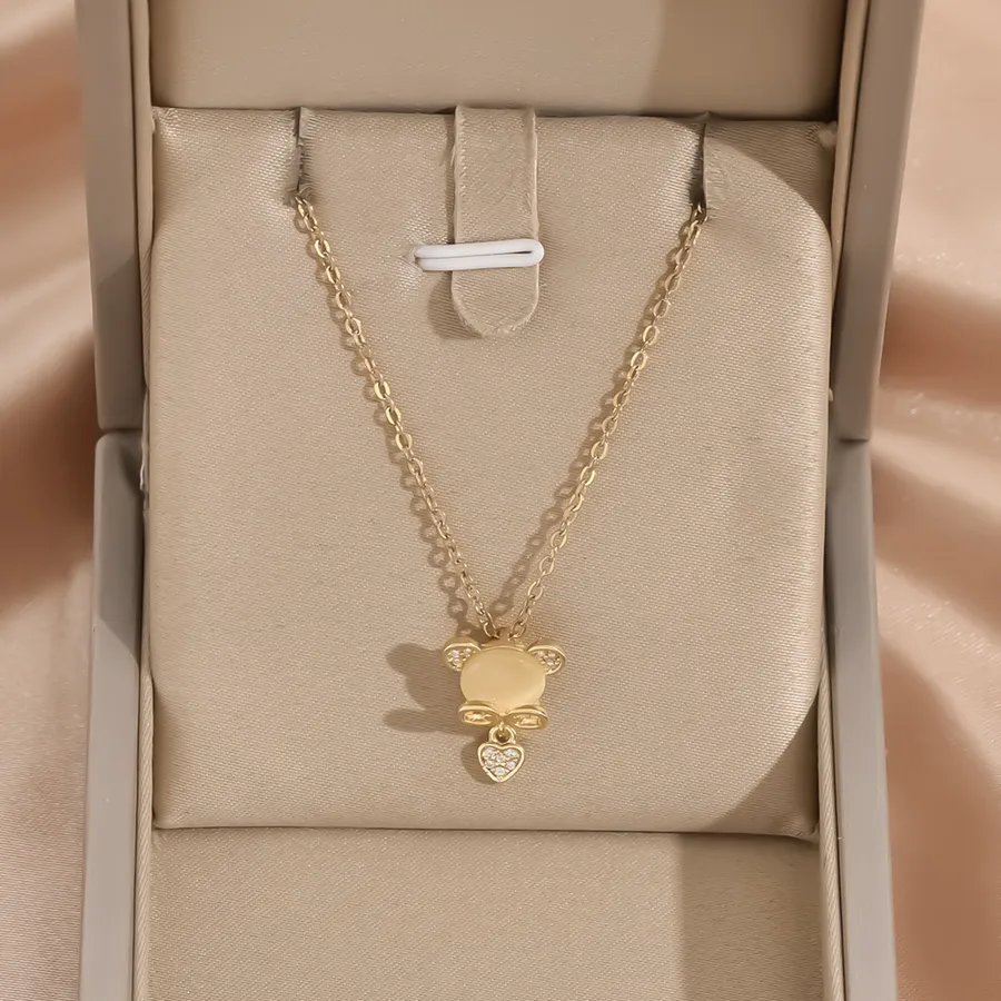 Stainless Steel Panda Eye Pendant Necklace Women Versatile Unique O-Link Chinese Style Mid-Aged Fashion Animal Zodiac Jewelry